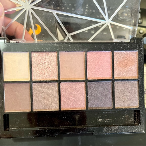 Hard Candy palette - Picture 2 of 2